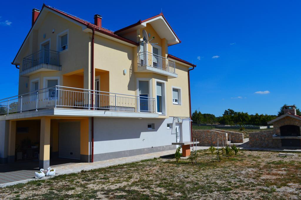 Blue Lake Luxury Rooms Grabovica Exterior photo